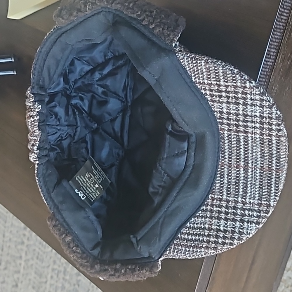Hat - Picture 3 of 3